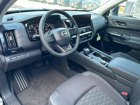 New 2026 Nissan Pathfinder SV AWD/4WD image 27