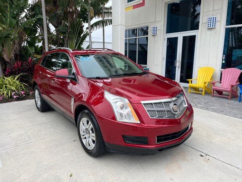Used 2010 Cadillac SRX Luxury image 2