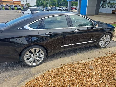 Used 2018 Chevrolet Impala Premier w/ Premier Confidence Package FWD image 2