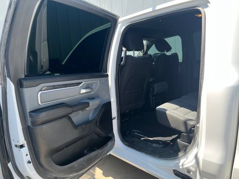 Used 2022 RAM 1500 Big Horn AWD/4WD image 12