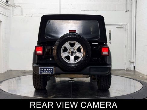 Used 2020 Jeep Wrangler Sport image 7