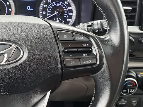 Used 2020 Hyundai Venue SEL w/ Convenience + Premium Package image 28