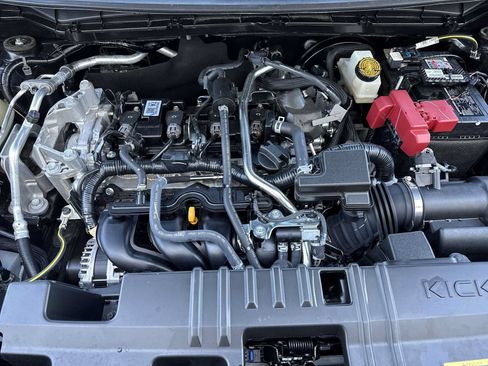 Used 2025 Nissan Kicks S FWD image 13