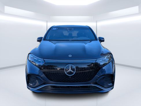 Certified 2023 Mercedes-Benz EQS 580 4MATIC SUV image 11