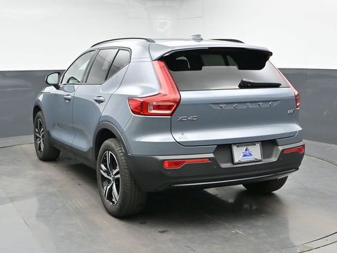 Used 2023 Volvo XC40 B5 Plus w/ Protection Package Premier AWD/4WD image 8
