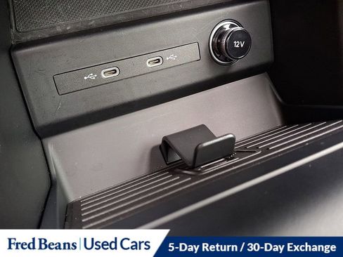 Used 2024 Audi Q4 e-tron Premium Plus image 25