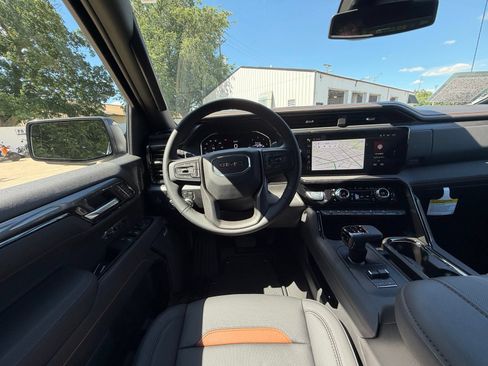 New 2026 GMC Sierra 1500 AT4 w/ AT4 Preferred Package AWD/4WD image 2