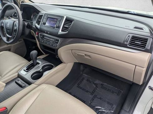 Certified 2017 Honda Pilot LX image 20