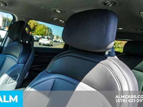 Used 2024 Kia EV9 Light Long Range image 18