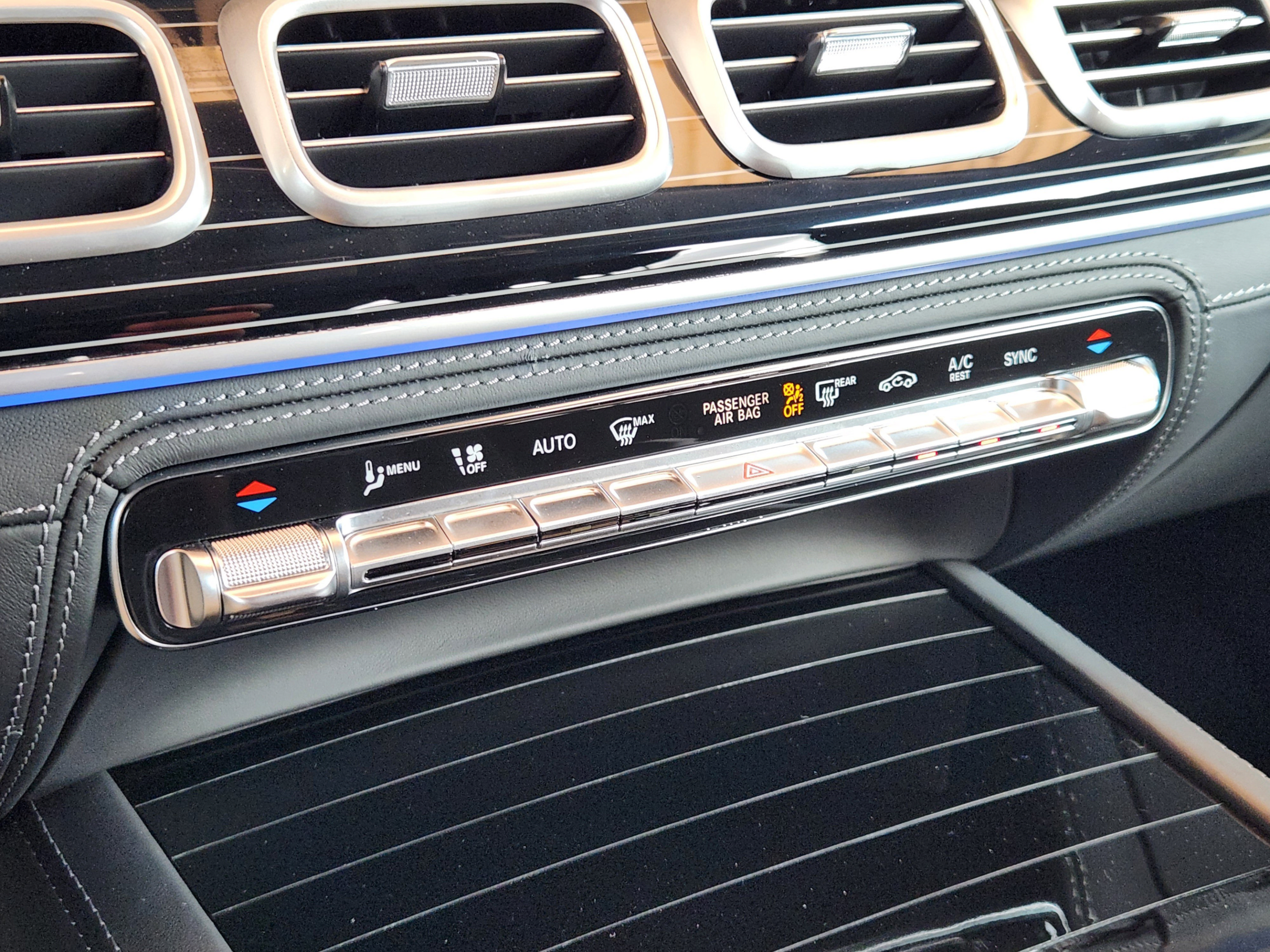 Used 2025 Mercedes-Benz Maybach GLS 600 4MATIC image 20