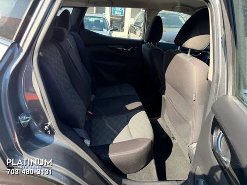 Used 2018 Nissan Rogue Sport SV w/ SV Technology Package image 15