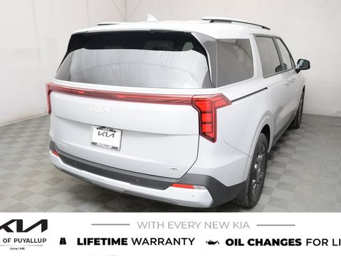 New 2026 Kia Carnival EX FWD image 5