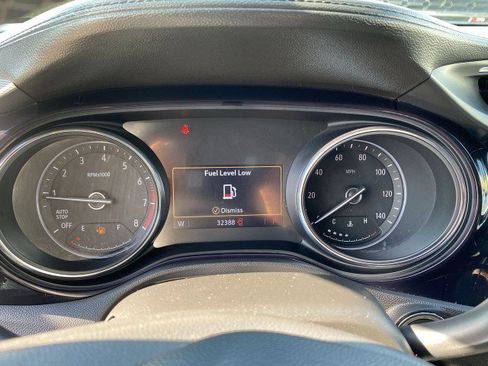 Used 2021 Buick Encore GX Select image 12