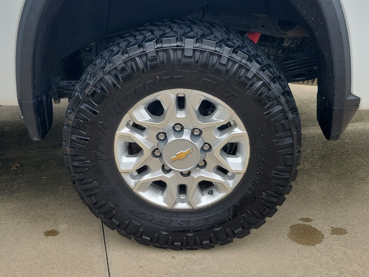 Used 2024 Chevrolet Silverado 2500 LT AWD/4WD image 5