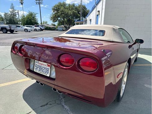 Used 2003 Chevrolet Corvette 50th Anniversary Edition w/ Preferred Equipment Group1 image 7