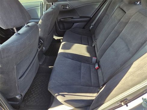 Used 2015 Honda Accord EX image 11