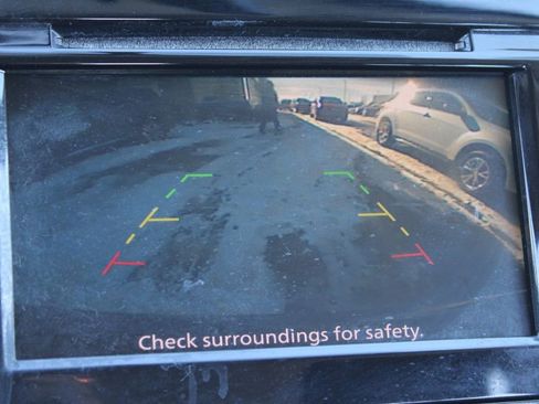 Used 2019 Nissan Rogue Sport S image 31