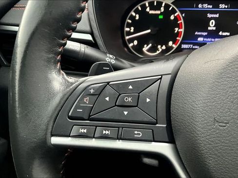 Used 2022 Nissan Altima 2.0 SR FWD image 12