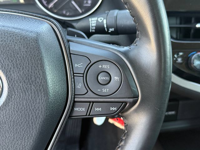 Used 2024 Toyota Camry SE FWD image 17