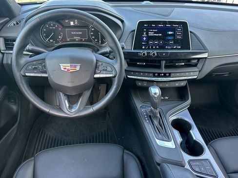 Used 2026 Cadillac CT4 Premium Luxury RWD image 16