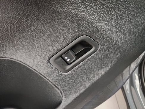 New 2026 Volkswagen Atlas Peak Edition AWD/4WD image 10