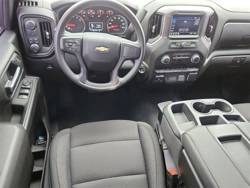 Used 2024 Chevrolet Silverado 2500 Custom w/ Custom Value Package image 19