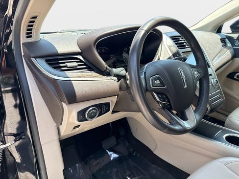 Used 2019 Lincoln MKC Reserve FWD image 19