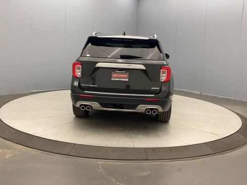 Used 2022 Ford Explorer Platinum w/ Equipment Group 601A AWD/4WD image 4