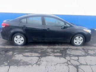 Used 2017 Kia Forte LX video 1