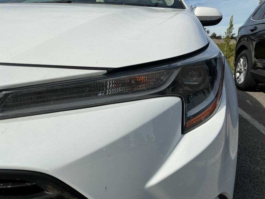 Used 2025 Toyota Corolla LE FWD image 15