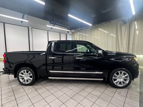 Certified 2024 Chevrolet Silverado 1500 High Country image 3