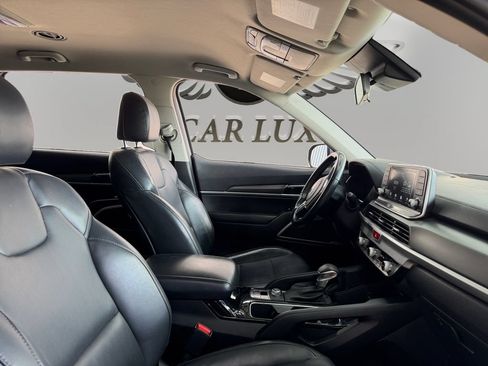Used 2020 Kia Telluride LX FWD image 14
