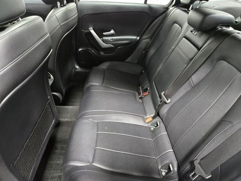 Used 2019 Mercedes-Benz A 220 4MATIC image 32