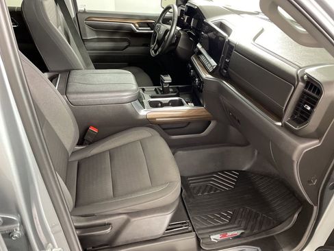 Used 2024 Chevrolet Silverado 1500 LT Trail Boss image 52