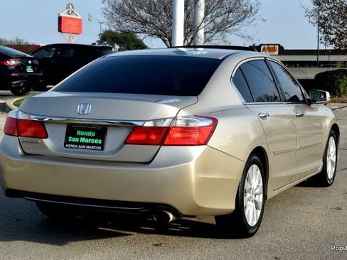 Used 2013 Honda Accord EX image 3