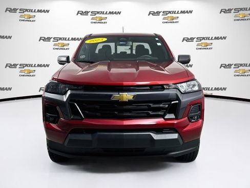 Used 2023 Chevrolet Colorado LT w/ LT Convenience Package II RWD image 2