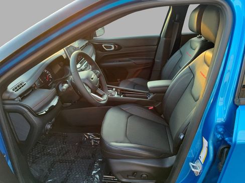 New 2026 Jeep Compass Trailhawk image 9