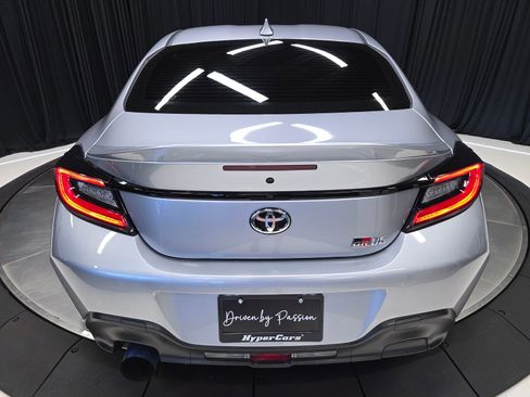 Used 2024 Toyota GR86 Premium RWD image 45