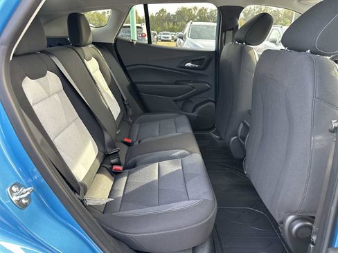 New 2026 Chevrolet Trax LS w/ LS Convenience Package FWD image 18