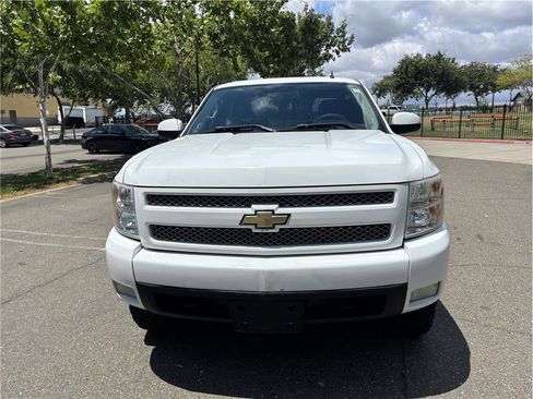 Used 2009 Chevrolet Silverado 1500 LT w/ Power Pack Plus AWD/4WD image 3