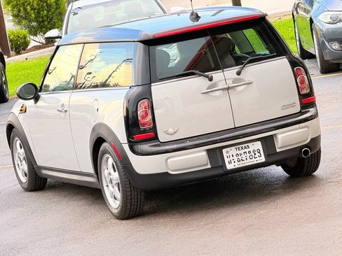 Used 2011 MINI Cooper Clubman FWD image 10