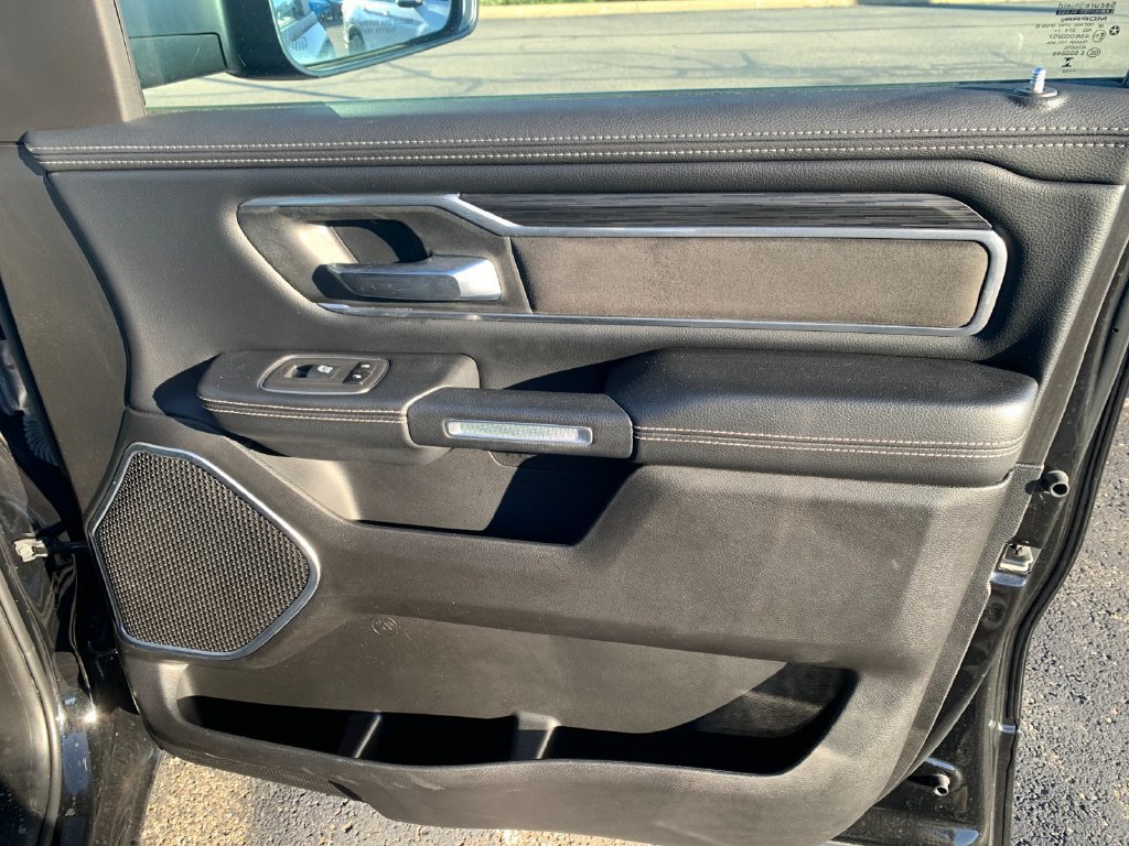Used 2023 RAM 1500 Laramie AWD/4WD image 20
