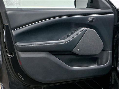 Used 2021 Ford Mustang Mach-E Premium image 26