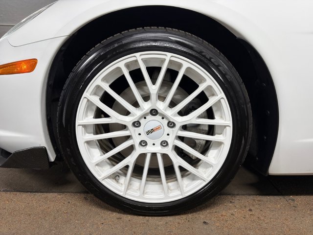 Used 2006 Chevrolet Corvette Coupe w/ Preferred Equipment Group RWD image 26