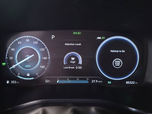 Used 2023 Hyundai Santa Fe SEL Premium image 4