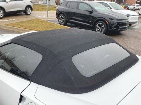 Used 2019 Chevrolet Corvette Stingray Convertible w/ 1LT image 19