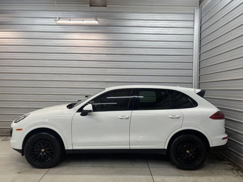 Used 2017 Porsche Cayenne Platinum Edition AWD/4WD image 6