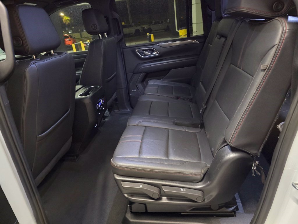 Used 2024 Chevrolet Suburban RST RWD image 33