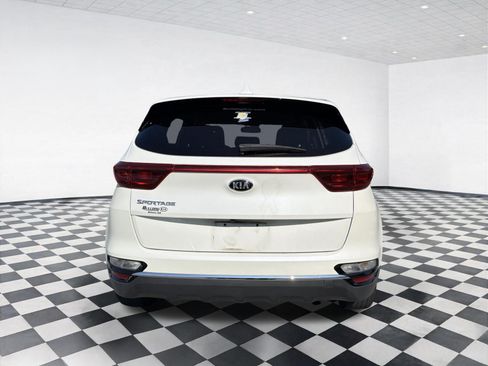 Used 2022 Kia Sportage LX FWD image 5
