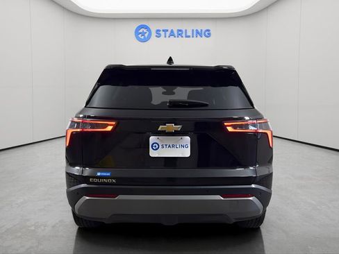 Used 2025 Chevrolet Equinox LT image 7
